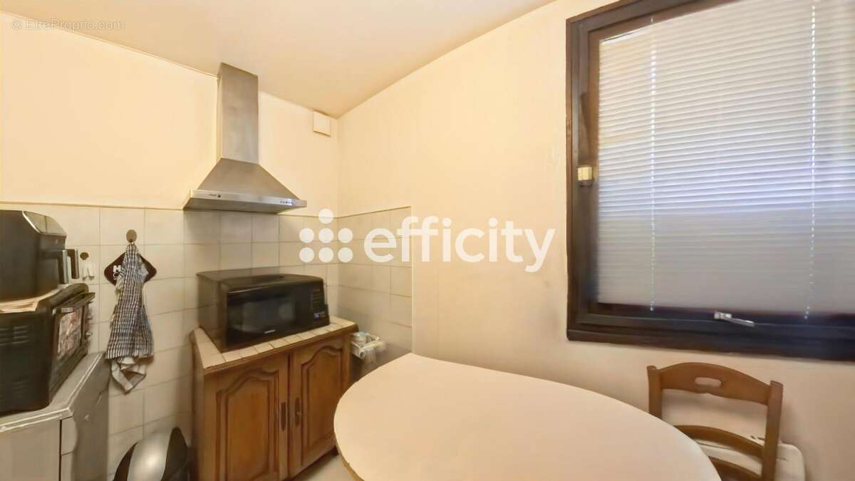 Appartement à FUMEL