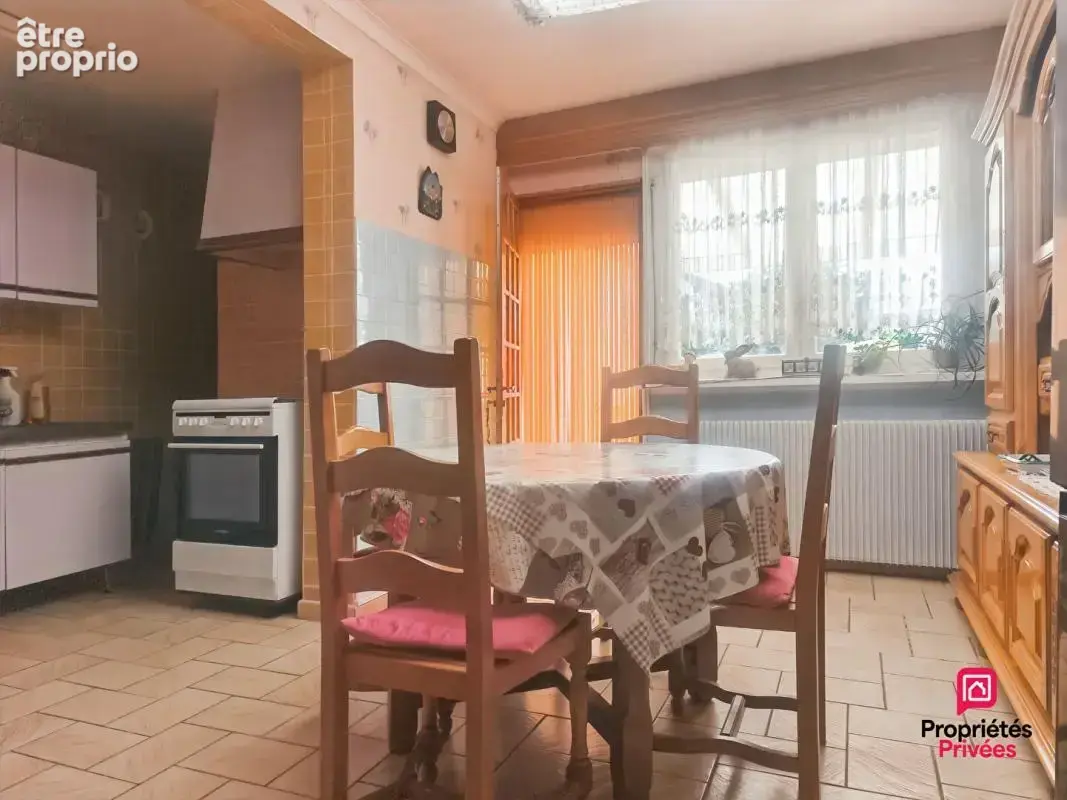 Marcq en Baroeul (59700) secteur PLOUICH, jolie maison de ville avec 3 chambres, grenier aménageable, et joli extérieur de 165 m - photo 8