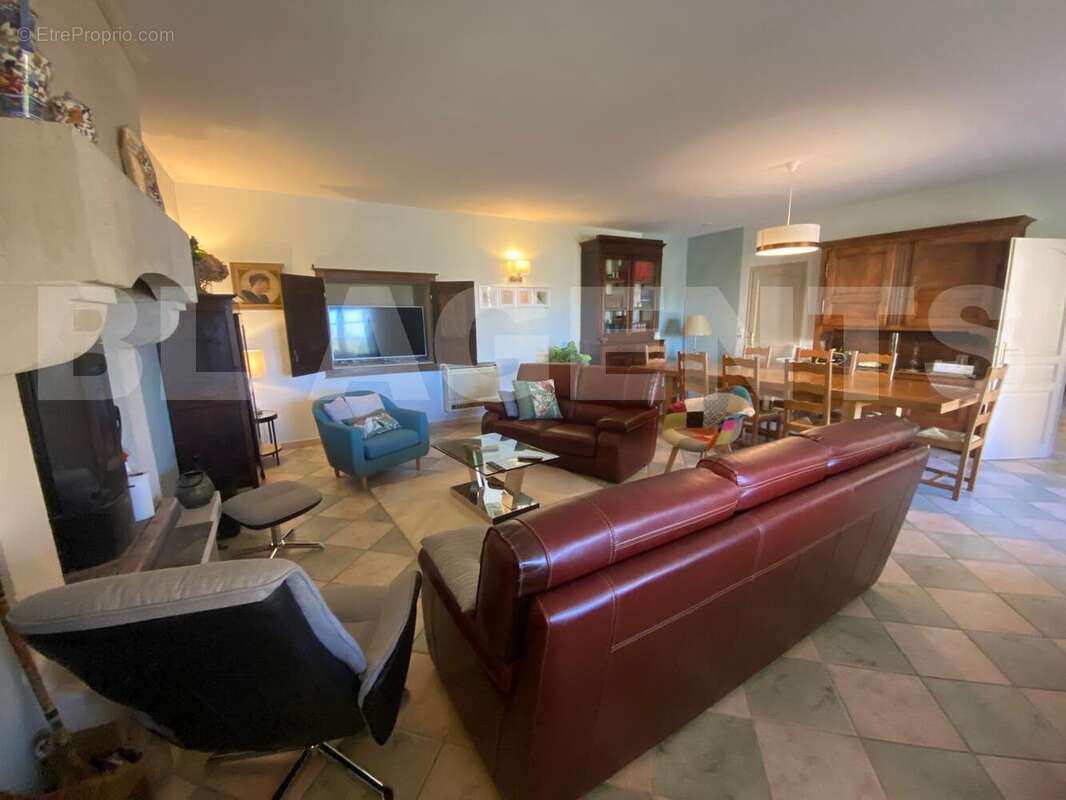 WhatsApp Image 2025-10-17 à 15 - Maison à SAINT-REMY-DU-VAL