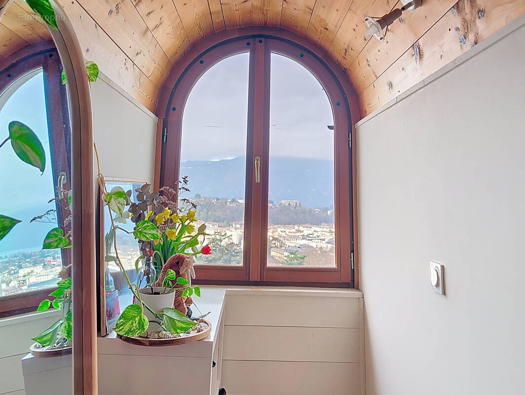 Appartement à AIX-LES-BAINS