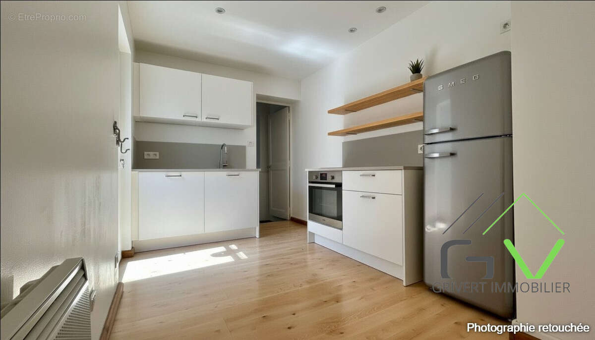Meublé avec l'IA - Appartement à NIMES