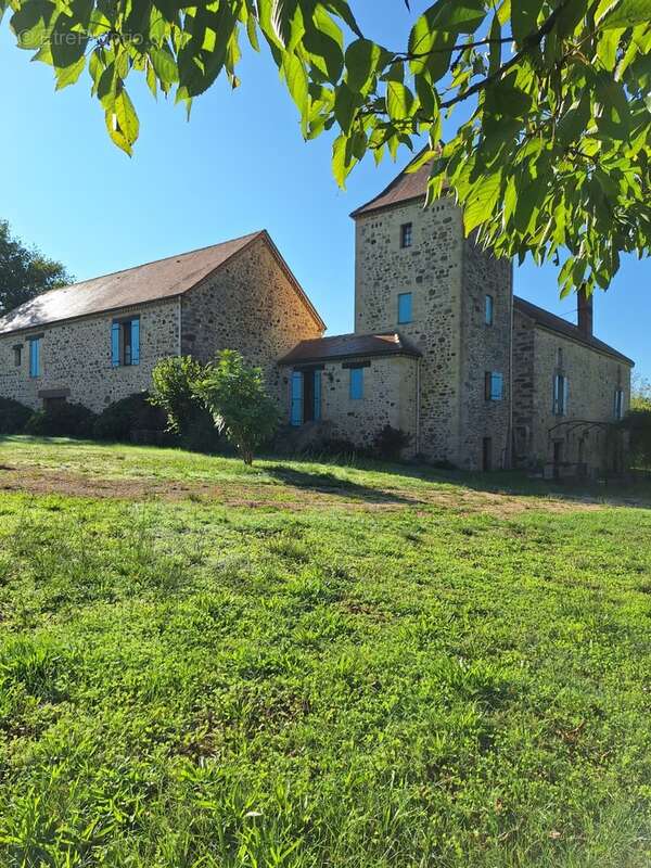 Maison 308 m² à Salles-De-Belves  - photo 431