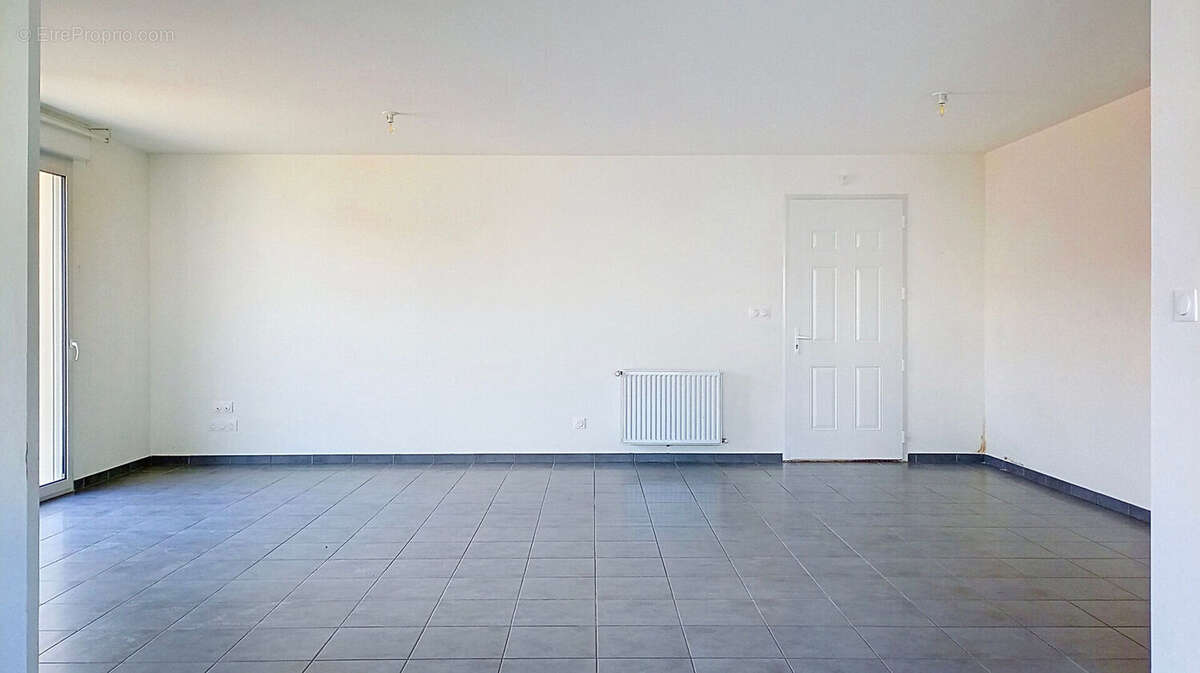 Maison récente, plain pied, 3 chambres, Garage - photo 4