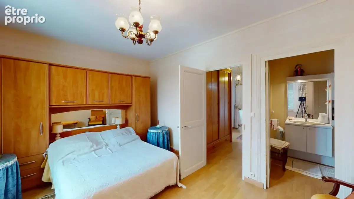 Maison Foecy  : 140 m² - 6 pièces - 4 chambres - - photo 8