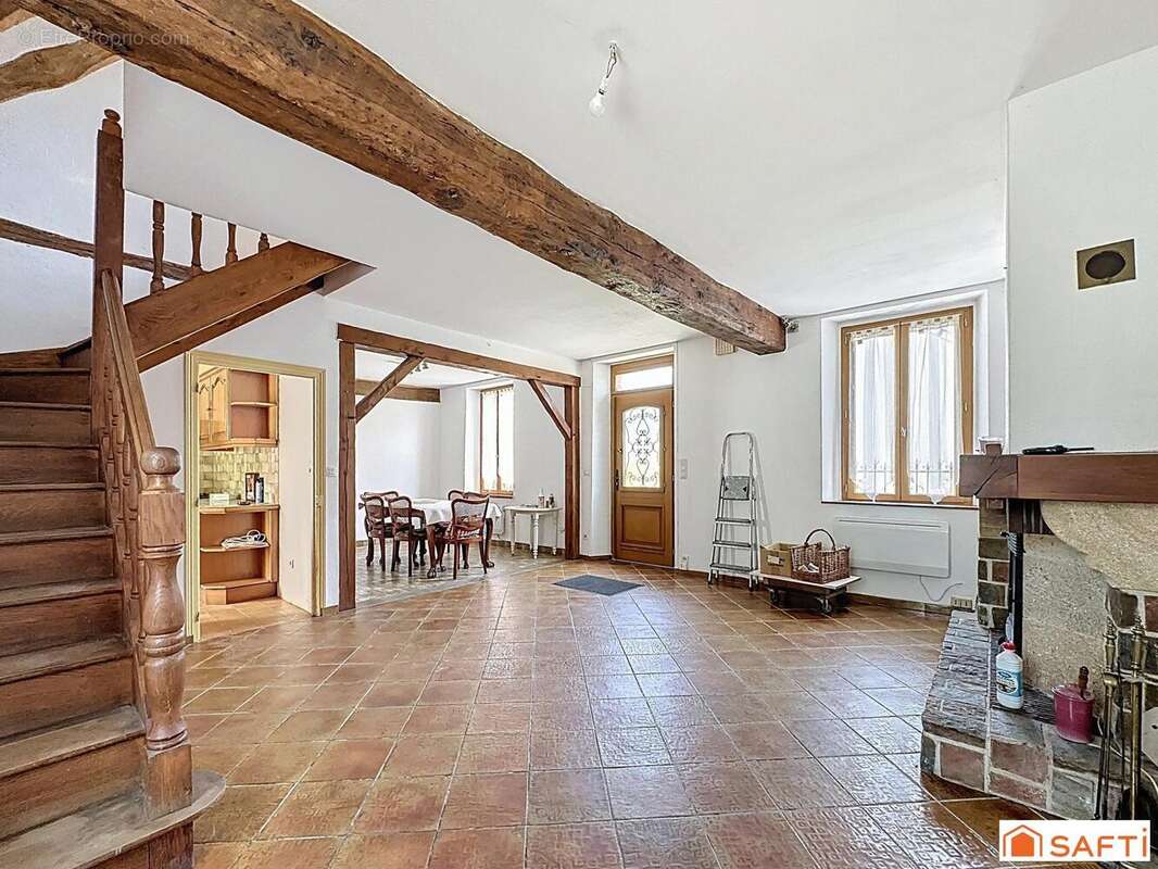 Photo 2 - Maison à SAVIGNY-SUR-CLAIRIS