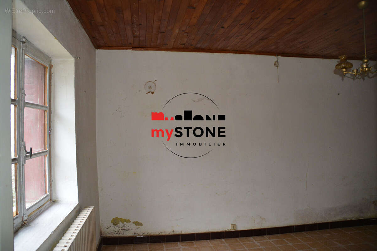 Maison à SAINT-MARCEL