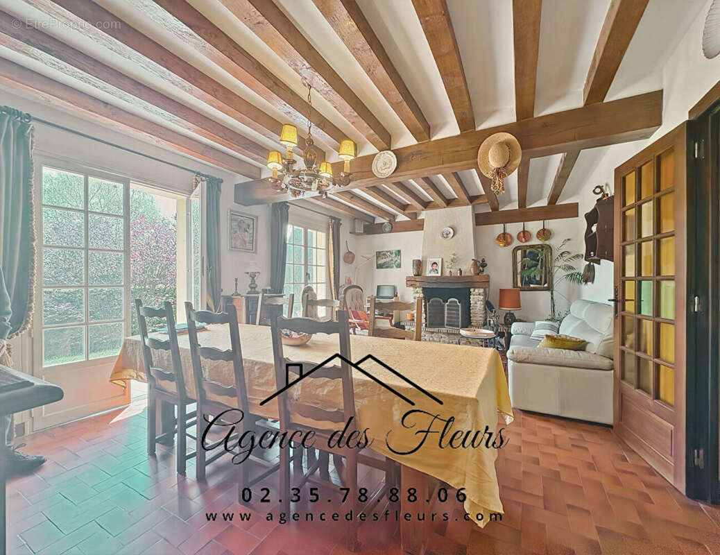 Maison à LA SAUSSAYE