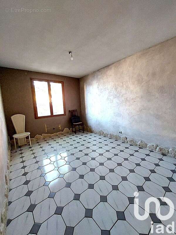 Photo 4 - Maison à SAINT-THIBAULT-DES-VIGNES