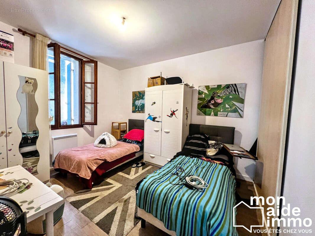 Appartement à COUTRAS