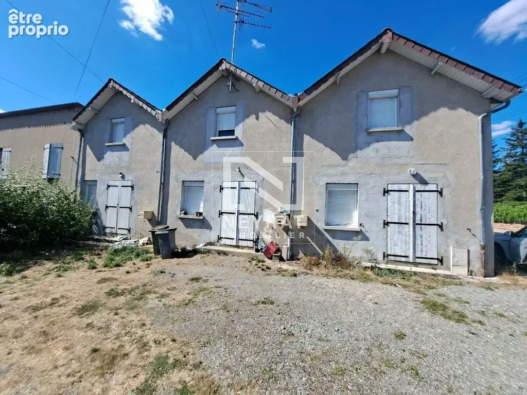 Maison à LUZY