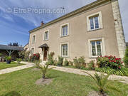 Maison à AMBILLOU-CHATEAU