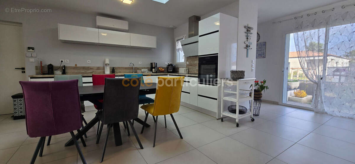 Maison à VAUX-SUR-MER