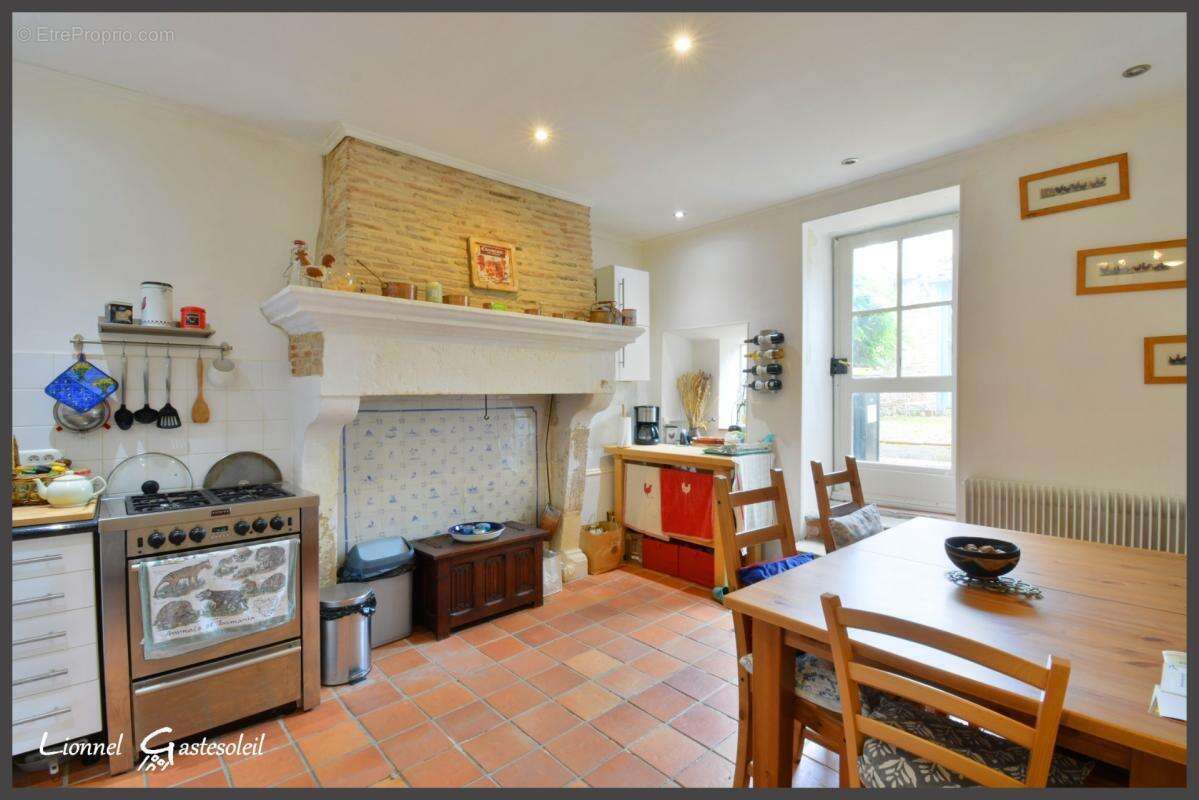 Maison à vendre 3/4 chambres à colombages au cœur de la bastide, idéale pour vivre ou investir à deux pas de la Dordogne à SAINT - photo 15