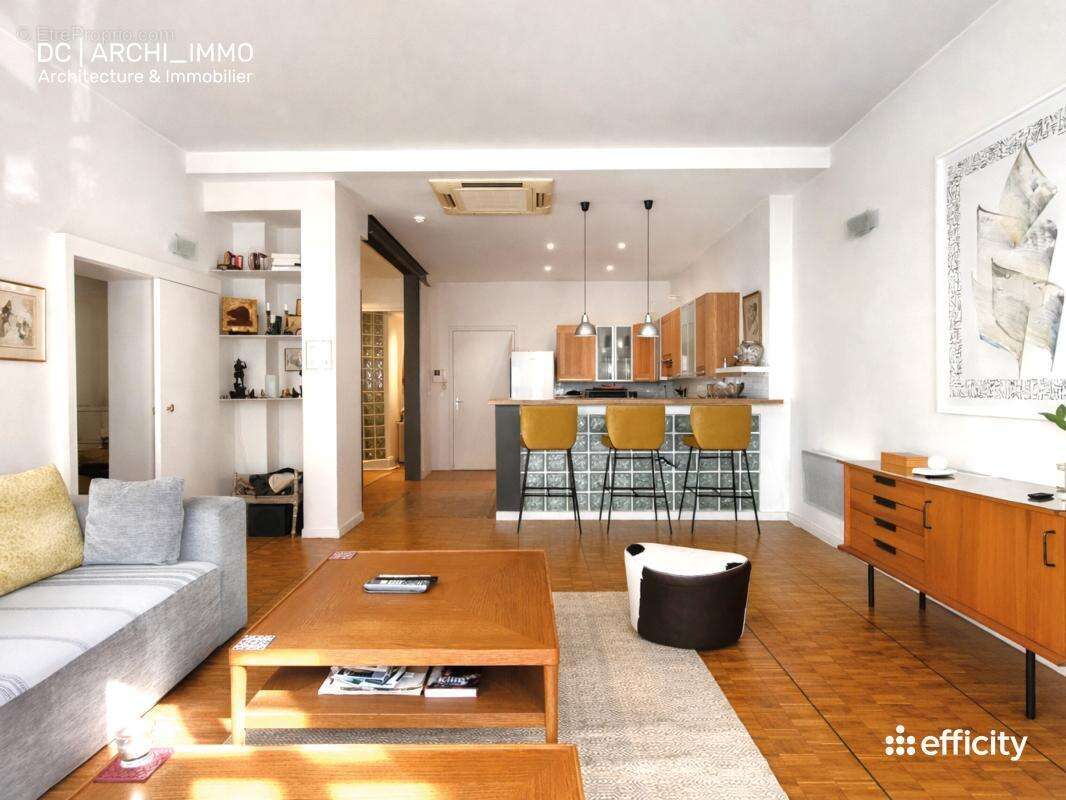 Appartement à PARIS-17E