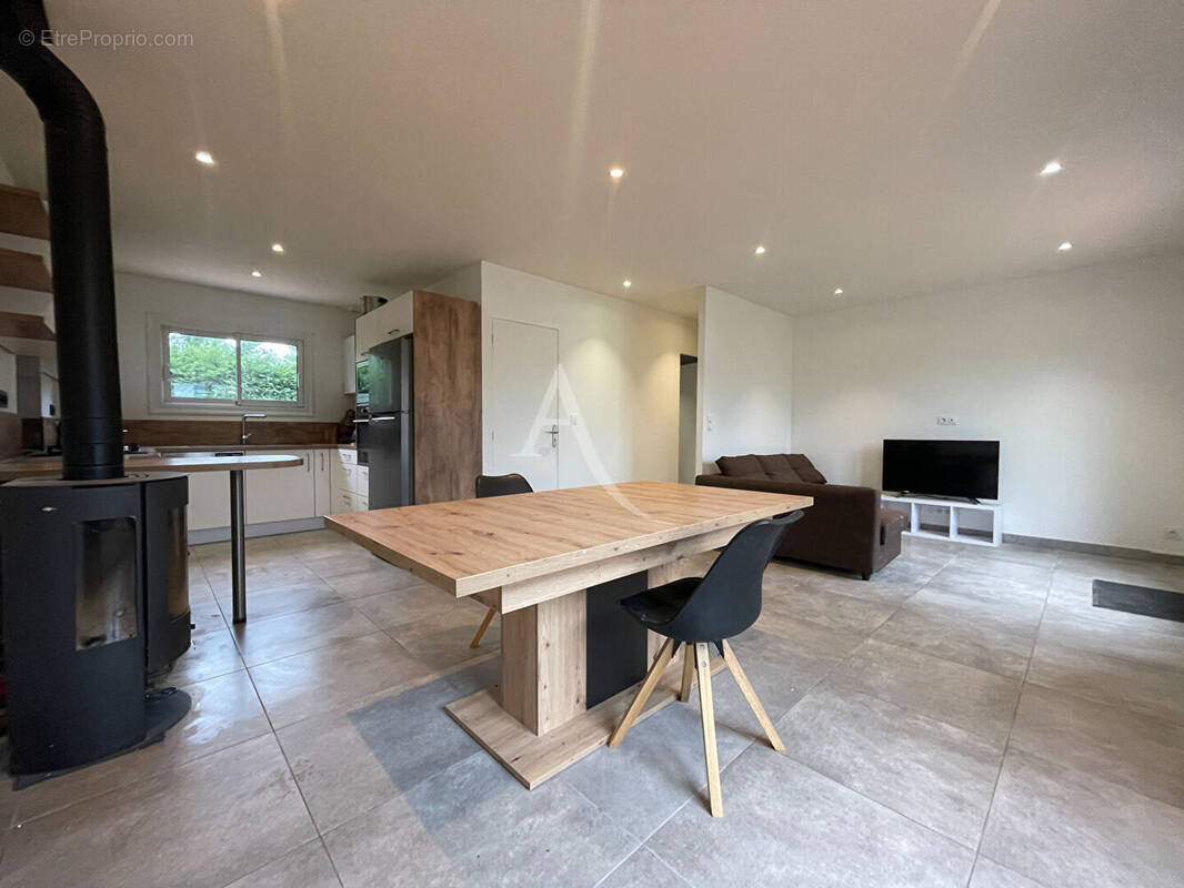 Maison à LE FENOUILLER