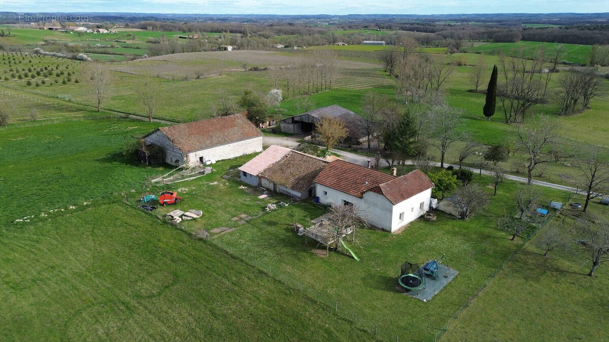 Maison à ISSIGEAC