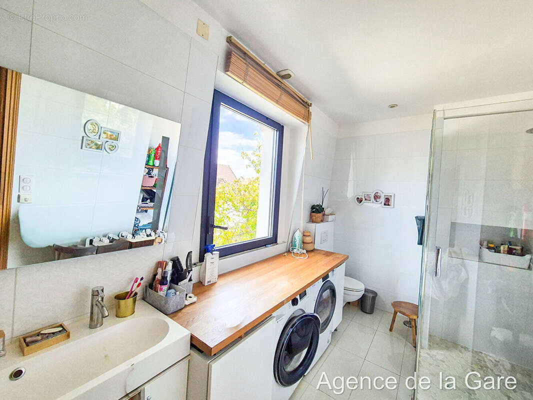 Maison à CARRIERES-SUR-SEINE