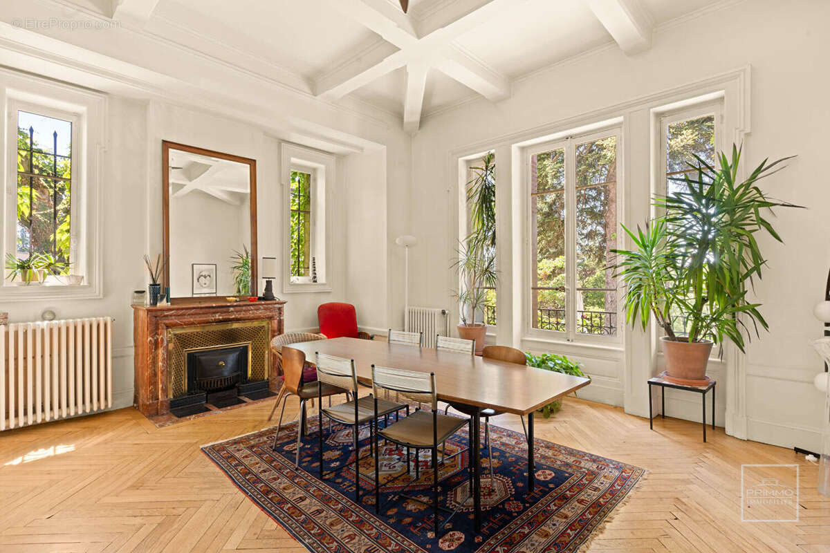 Maison à CALUIRE-ET-CUIRE