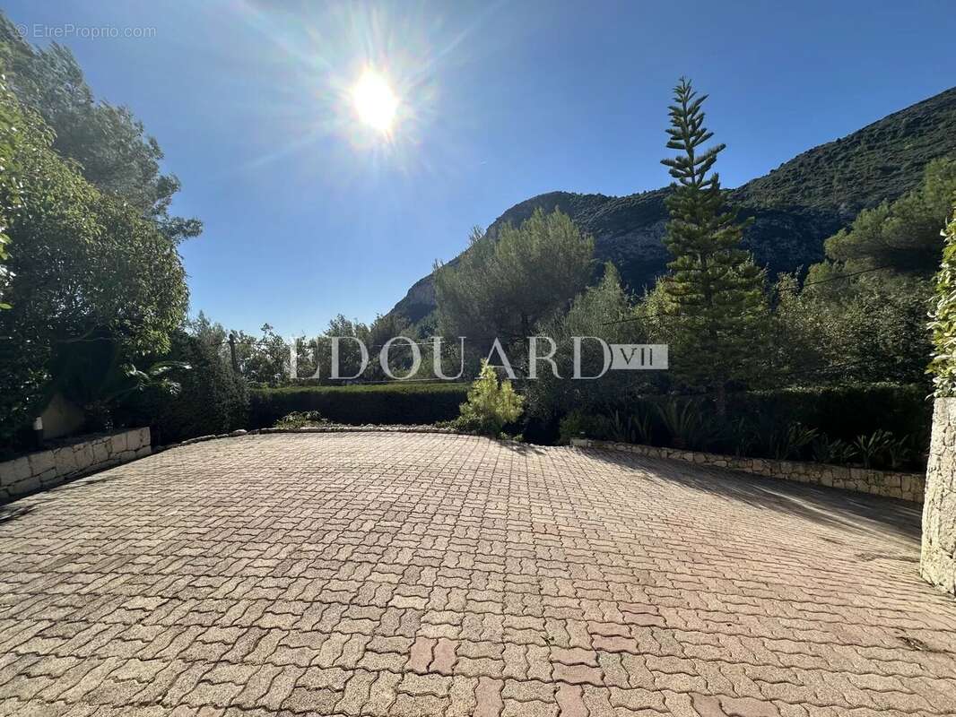 Maison à ROQUEBRUNE-CAP-MARTIN