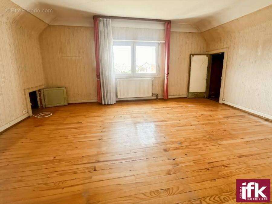 SAINTE CROIX EN PLAINE : Maison à rénover de 93m² avec 3 chambres et jardin - photo 13