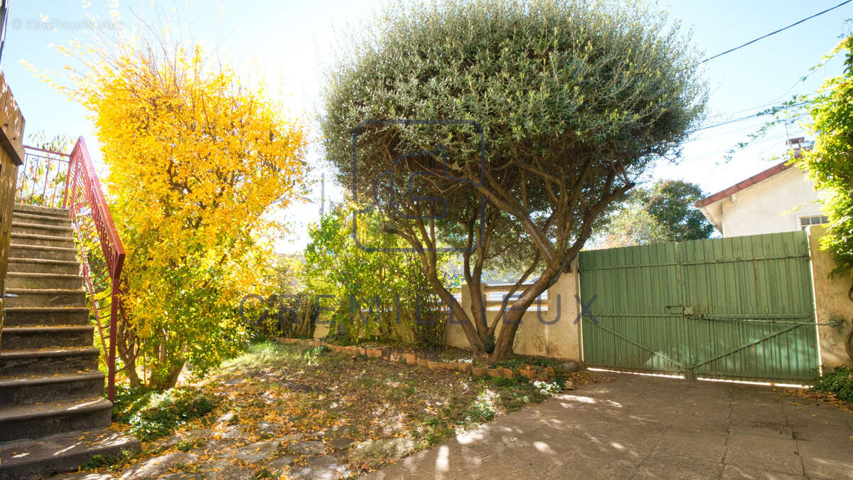 Maison à GUILHERAND-GRANGES