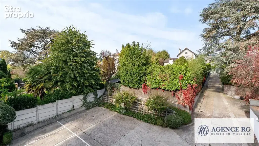 Appartement 34 m² idéalement situé — Garches Centre / Gare — Parking & Cave inclus - photo 7