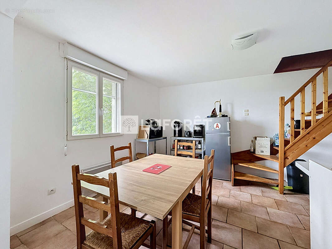 Immeuble de rapport Menil En Xaintois 16 pièce(s) 354 m2 - photo 3