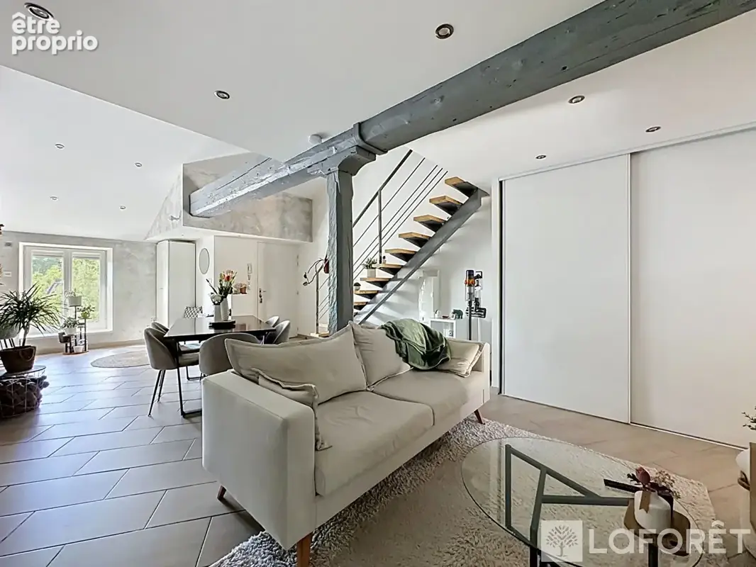 Appartement à THOISSEY