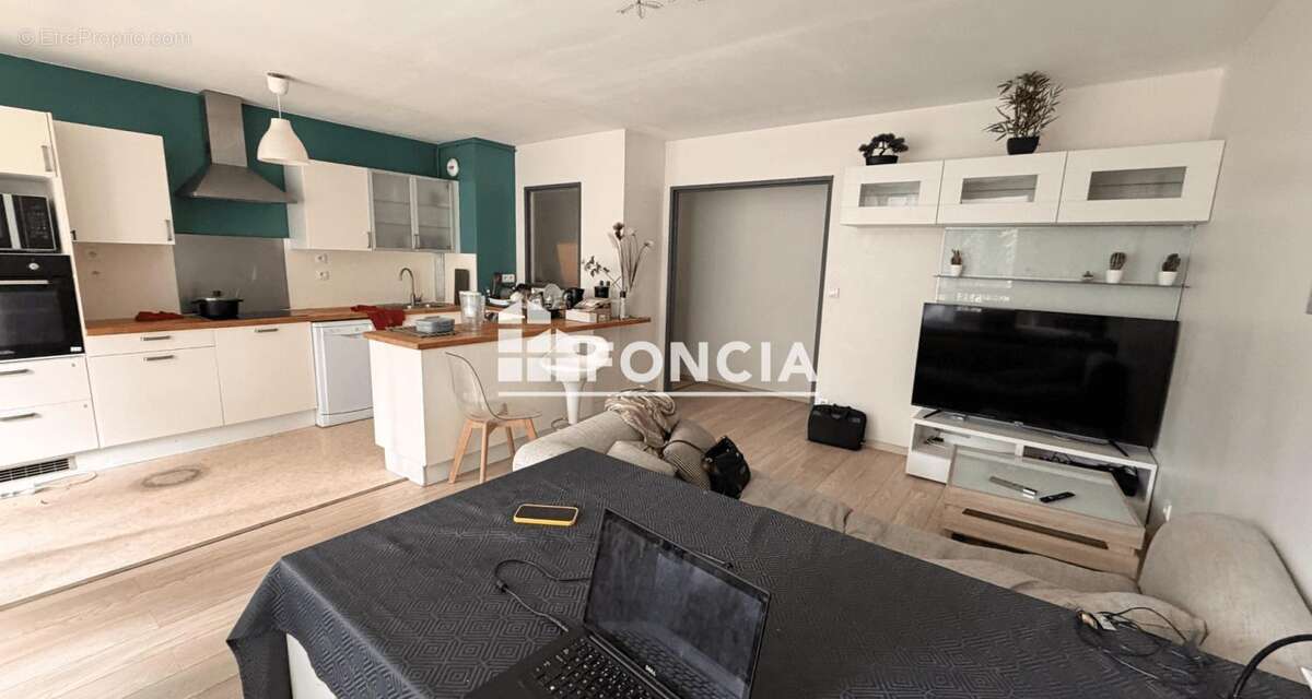 Appartement de 80 m² avec balcon et cave - photo 3