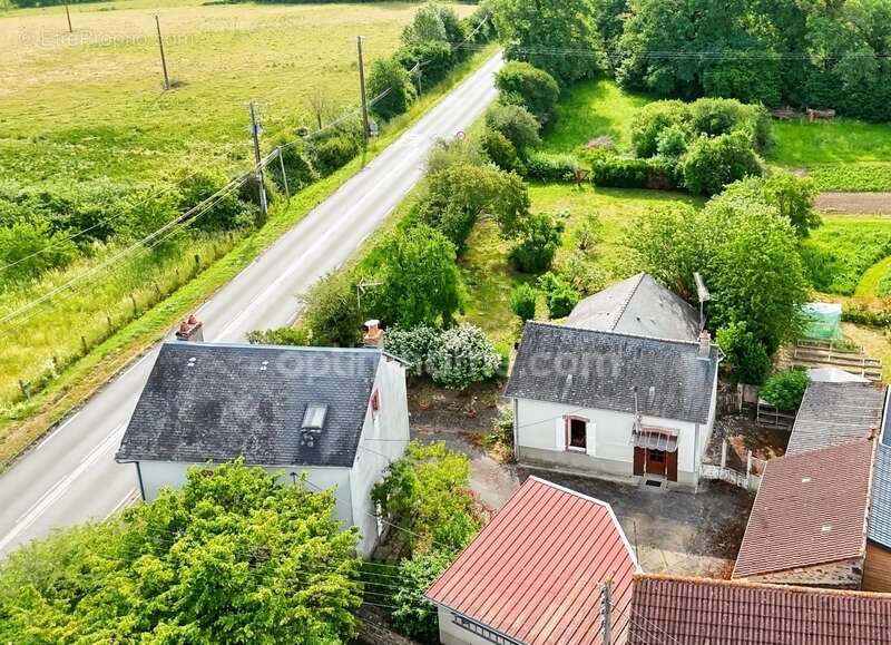 Maison à MAGNAC-LAVAL