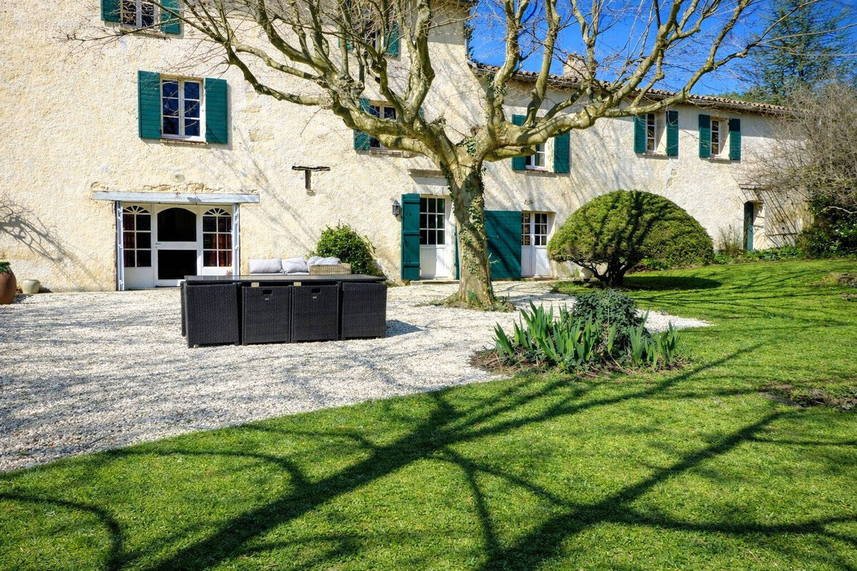 Maison à LA ROQUEBRUSSANNE