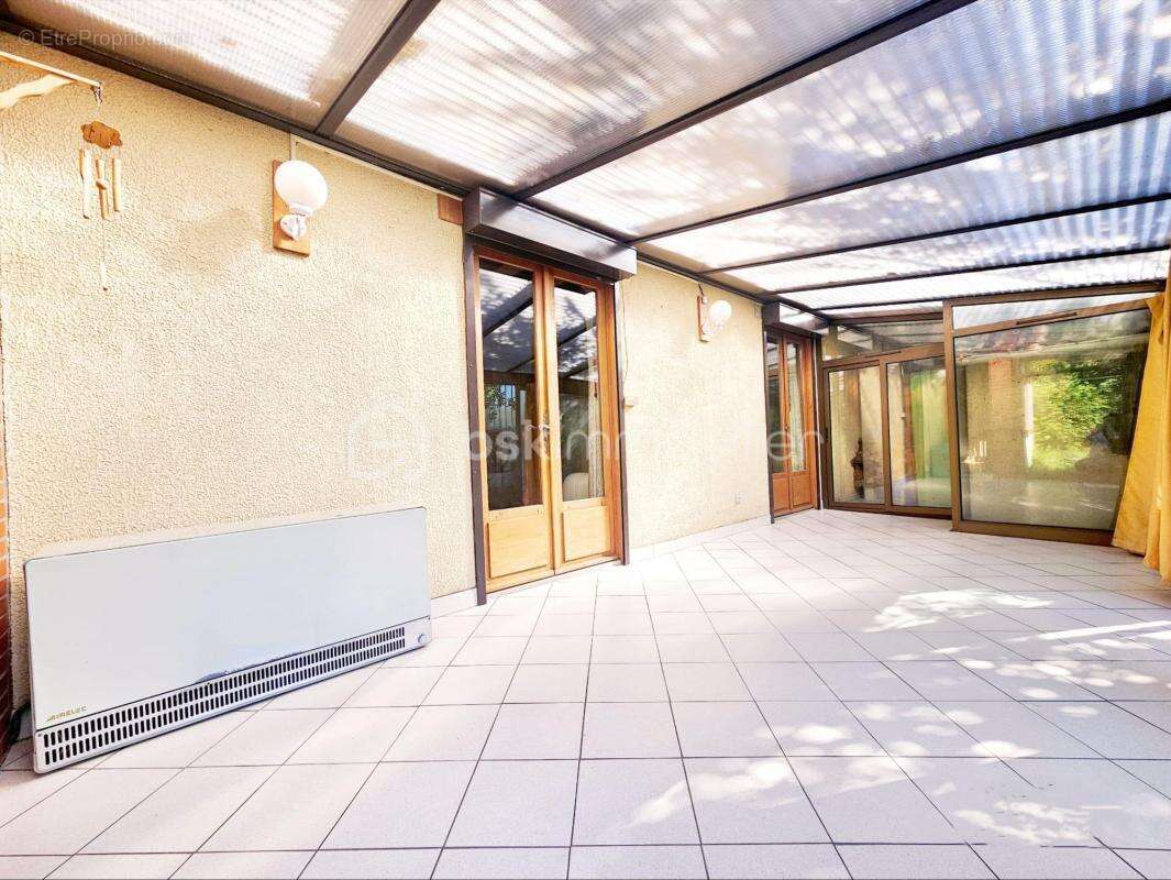 Maison à POILLY-LEZ-GIEN