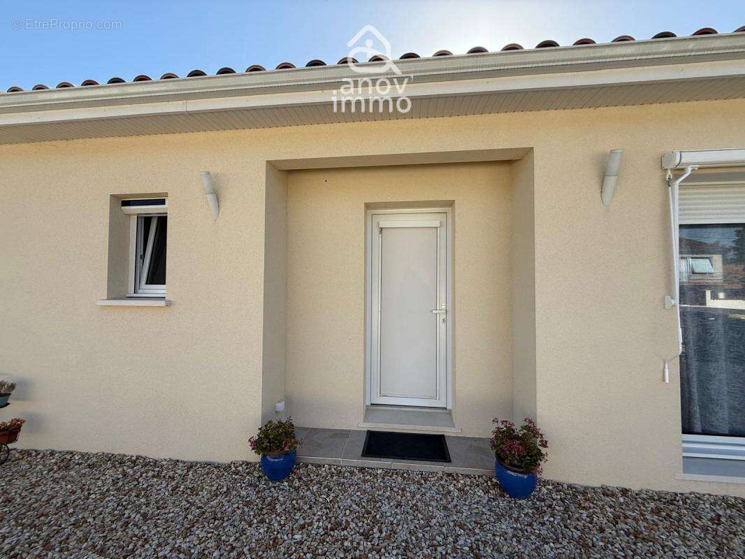 Maison à GOND-PONTOUVRE