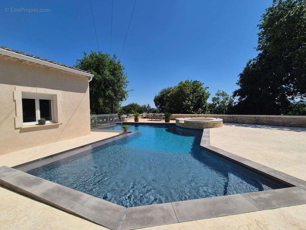 Maison à SAINT-MARTIN-D&#039;ARDECHE