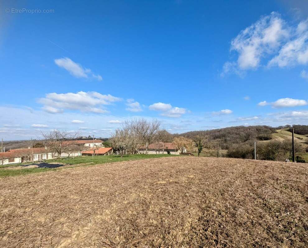 Terrain à MARCIAC