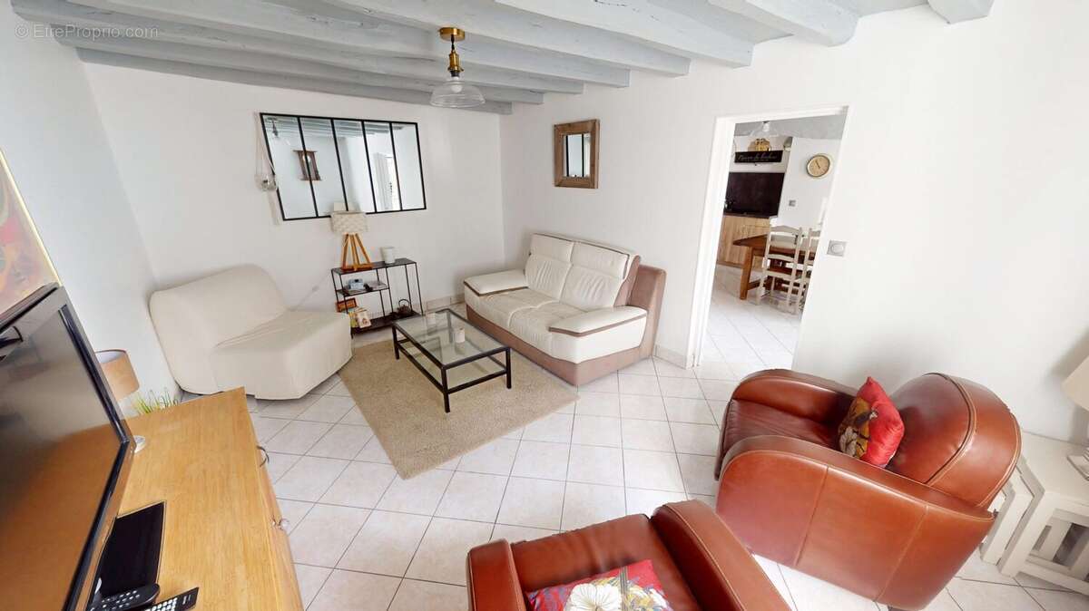 Maison à MONTLOUIS-SUR-LOIRE