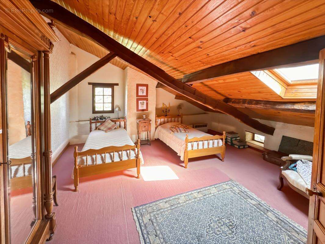 Maison à SAINT-JEAN-D'ATAUX