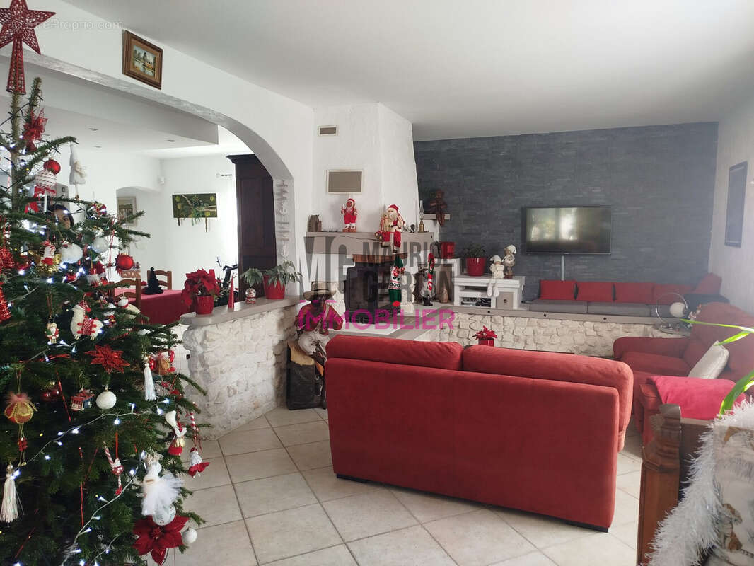 Maison à MORIERES-LES-AVIGNON