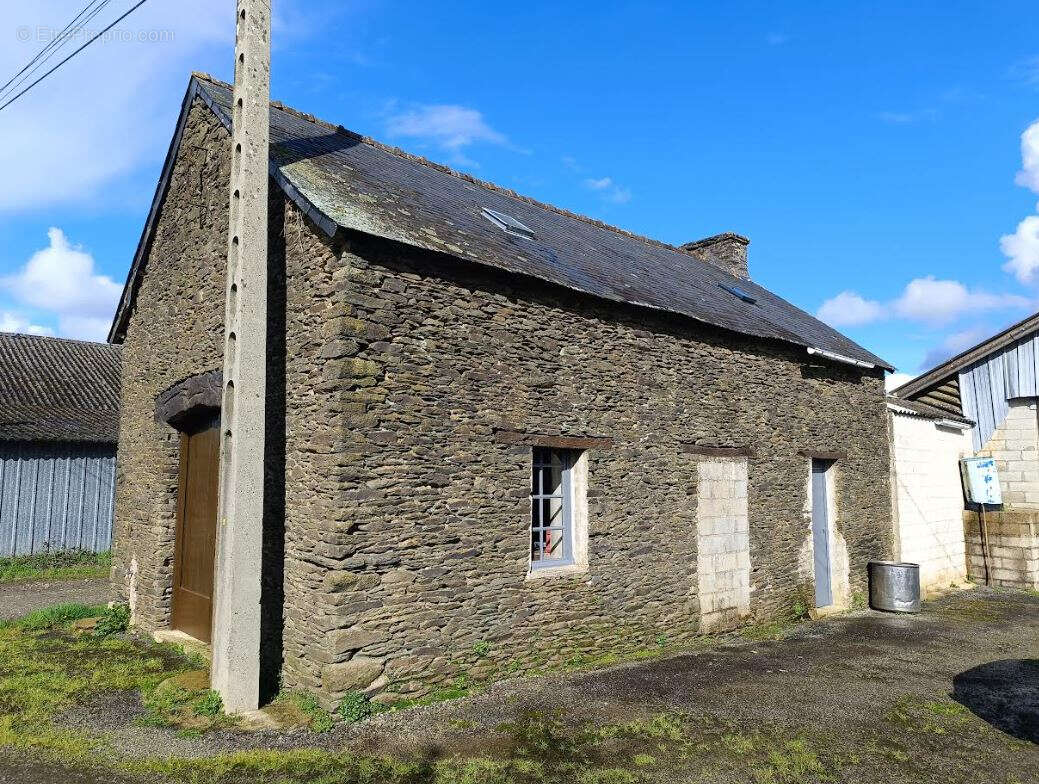 Maison à PLONEVEZ-DU-FAOU