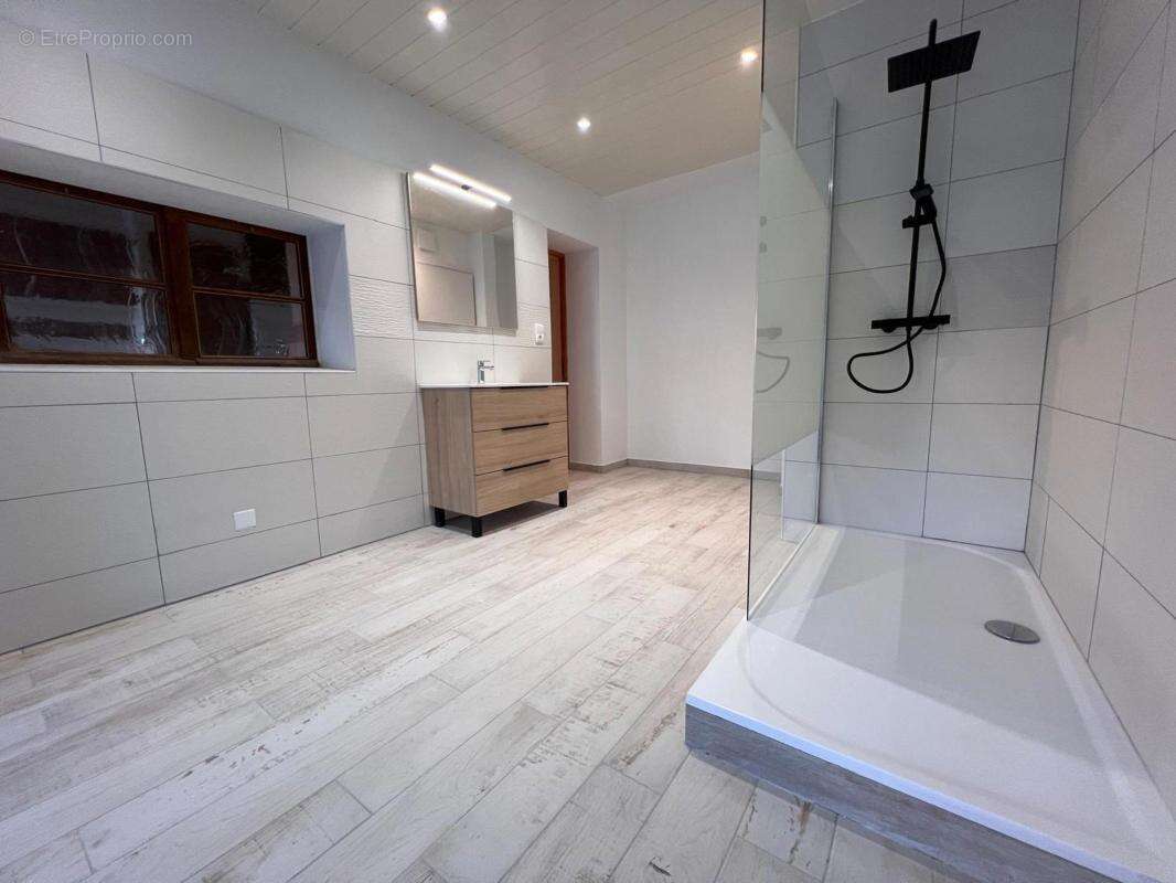 Appartement à LA PRETIERE