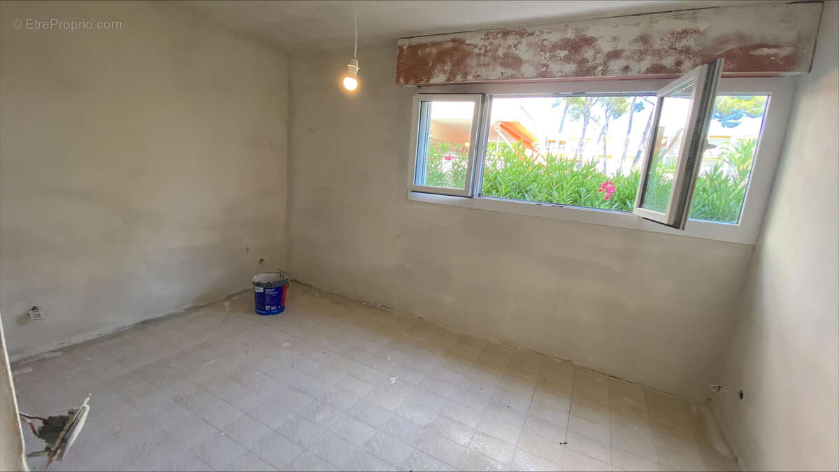T2 avec jardin et terrasse proche plage SAINT-RAPHAEL - photo 8