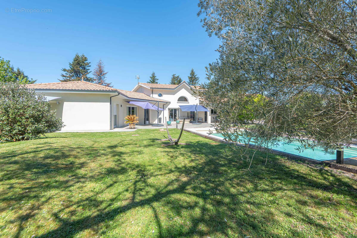 Maison à LATRESNE