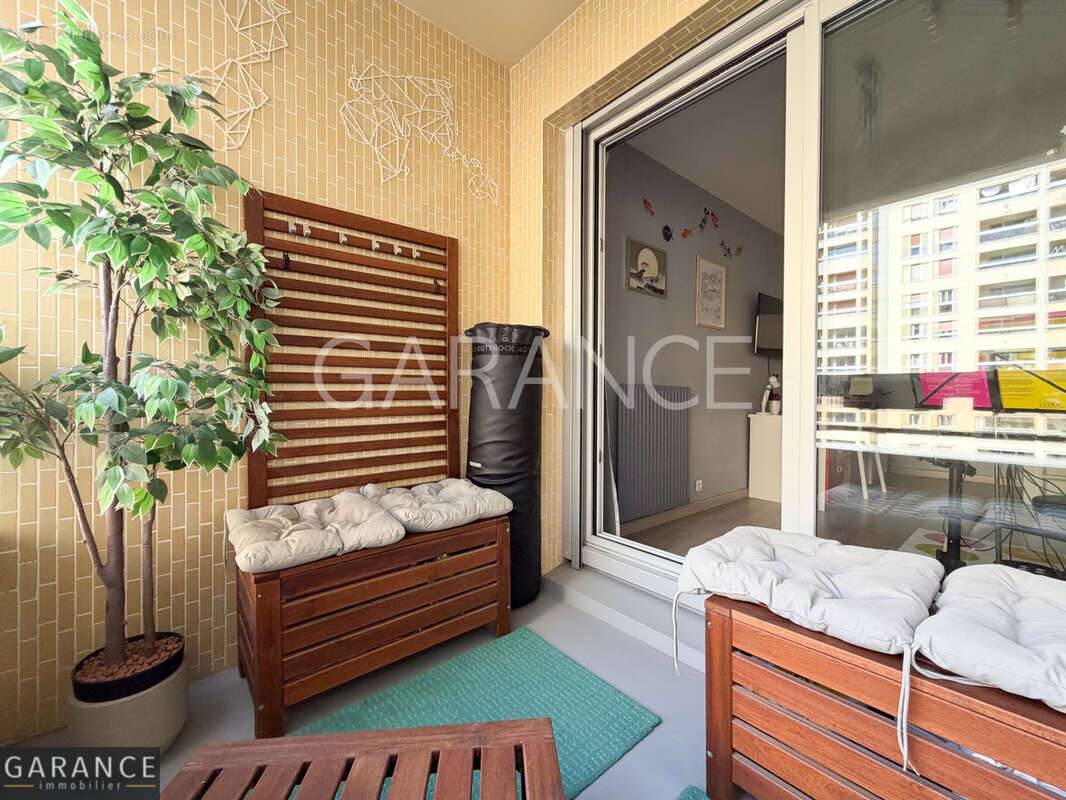Appartement à PARIS-12E