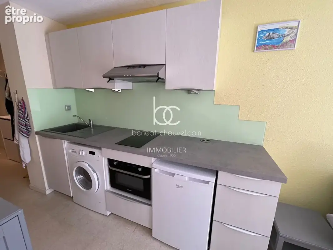 SARZEAU - Appartement 2 pièces proche plage et port, avec grand balcon et parking ! - photo 4