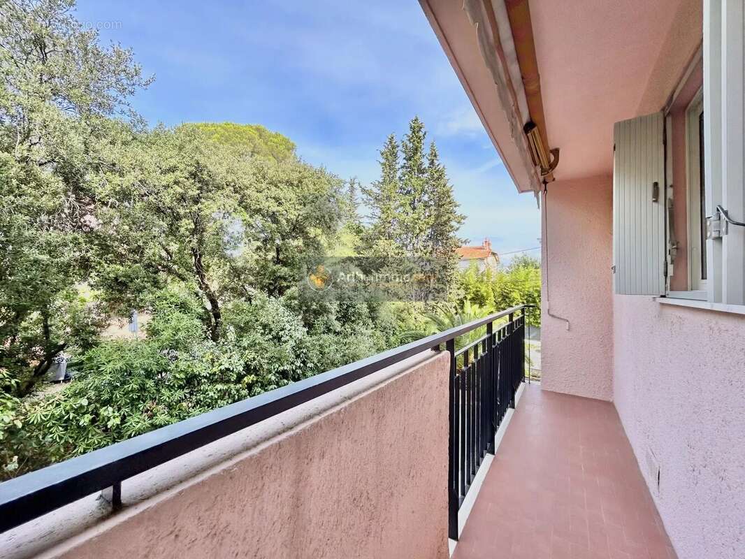 Appartement à FREJUS
