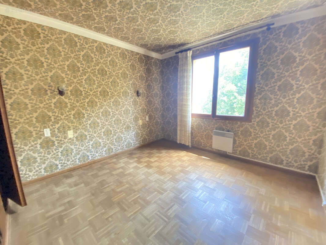Maison à ALAIGNE
