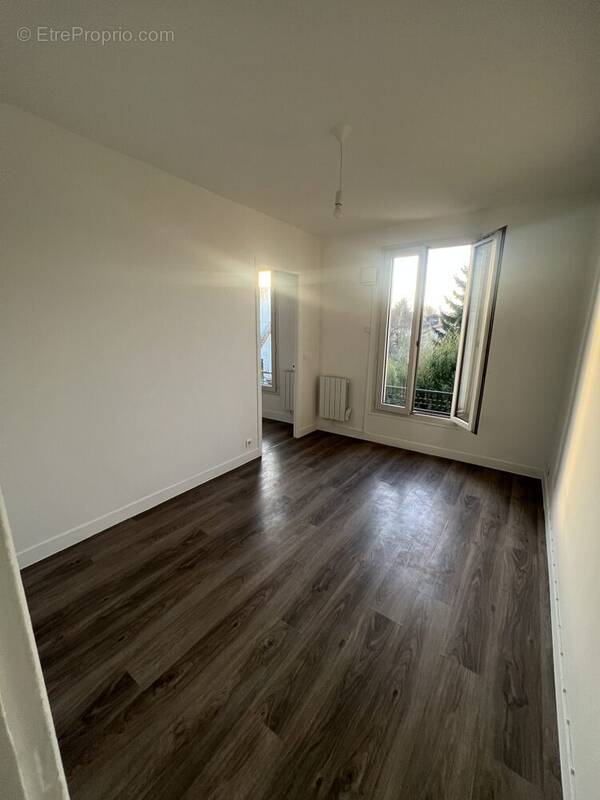 Appartement à LE PERREUX-SUR-MARNE