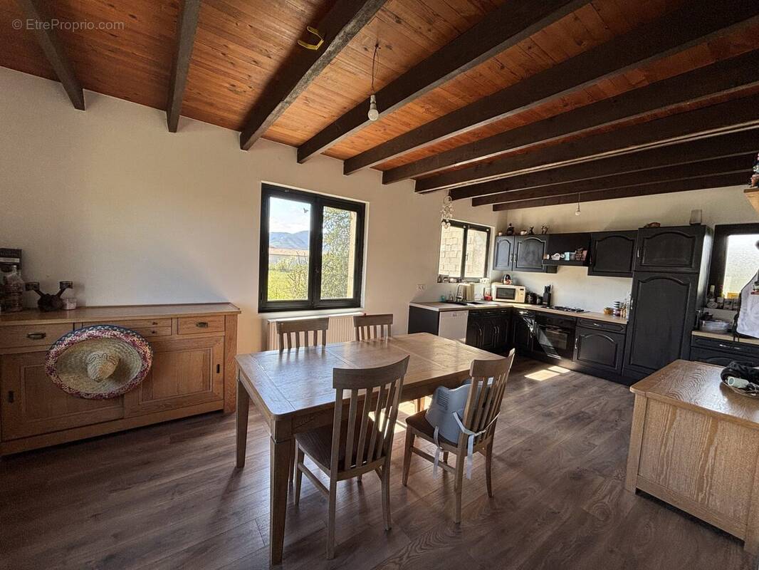 Maison à PRIVAS