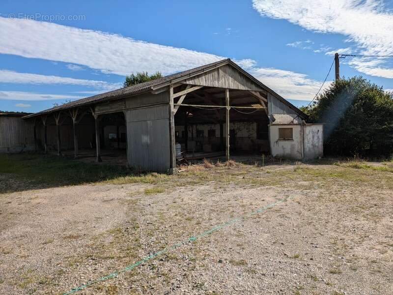 Autre à SEGLIEN