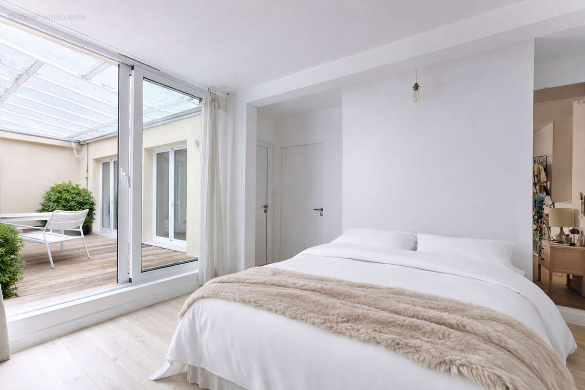 Appartement à PARIS-11E
